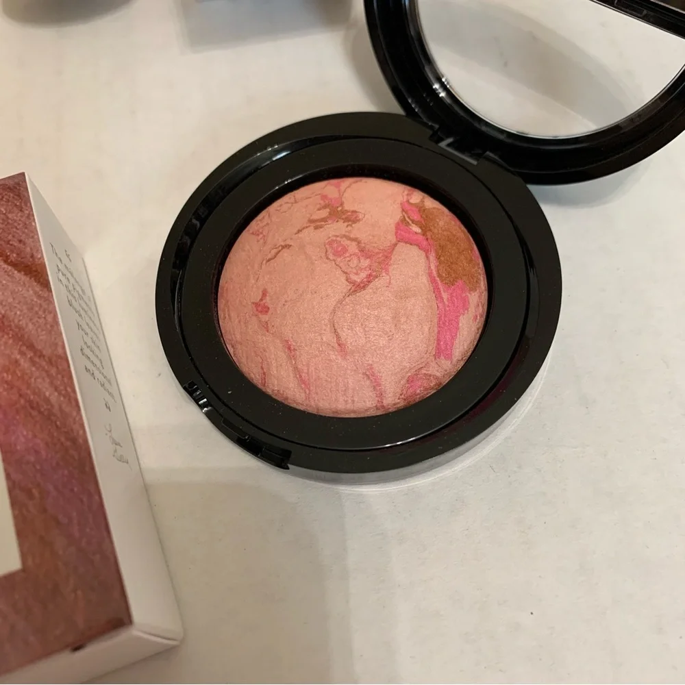 Laura Geller Double Take Foundation Medium, pink buttercream blush, kabuki brush
